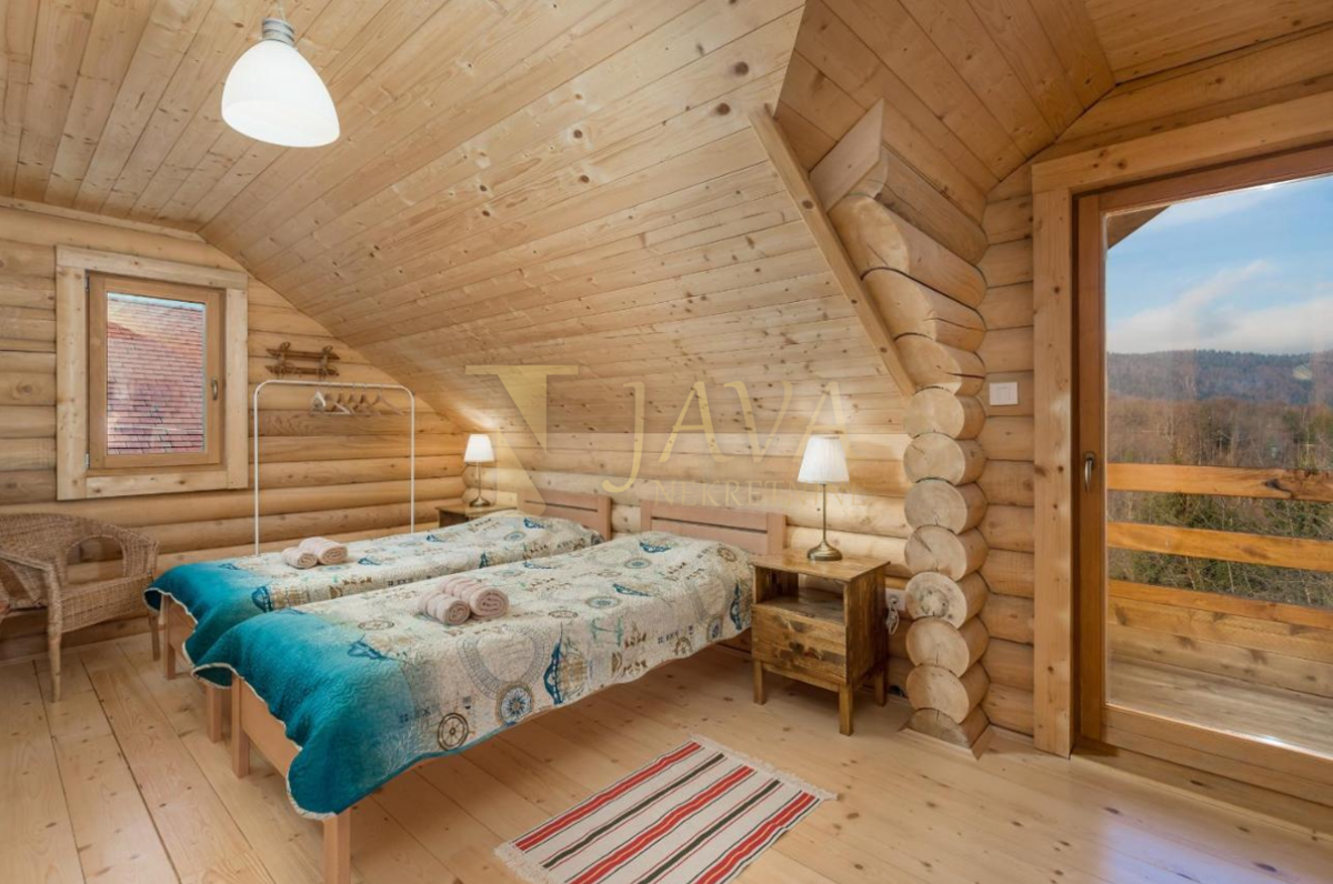 Hiša Delnice, 250m2