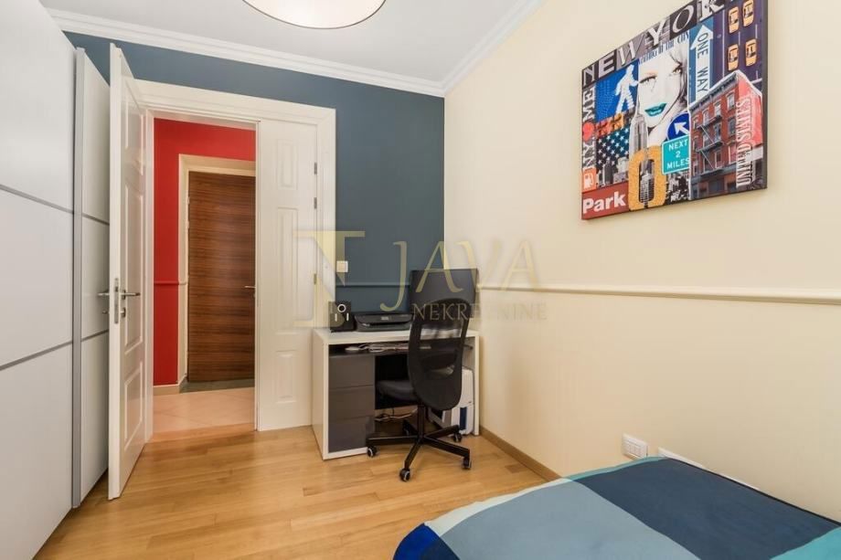 Stanovanje Centar, Rijeka, 77m2