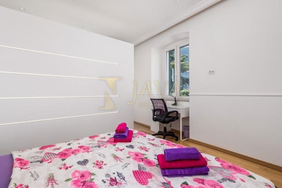 Stanovanje Centar, Rijeka, 77m2