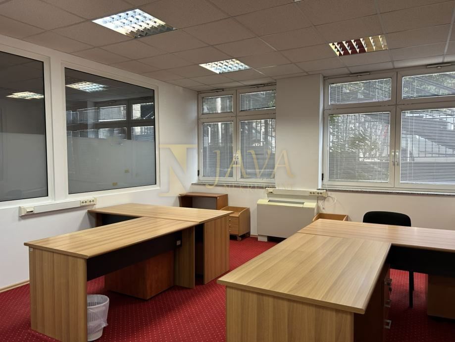 Poslovni prostor Škurinje, Rijeka, 325m2