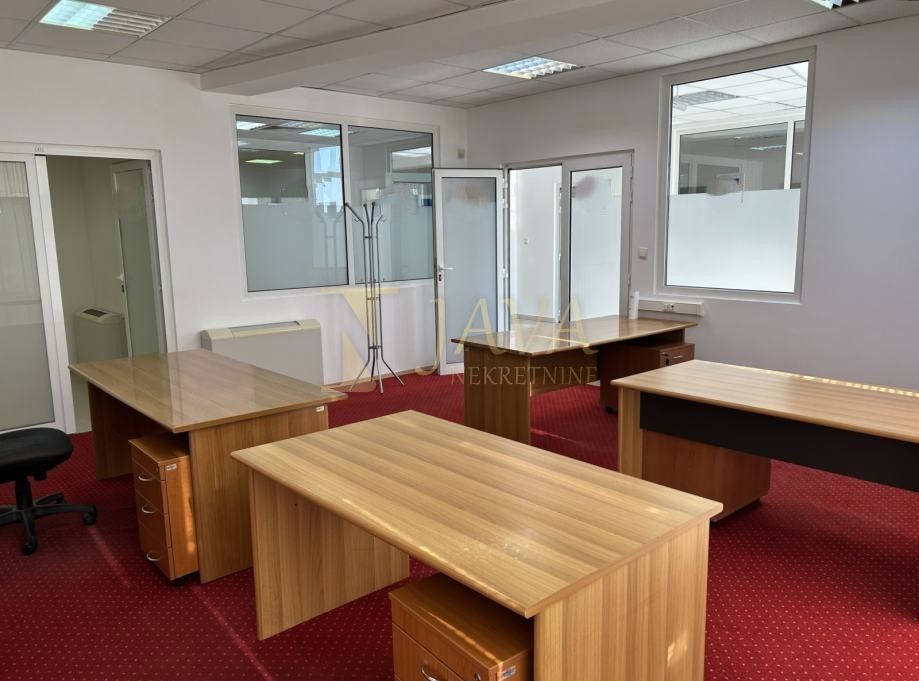 Poslovni prostor Škurinje, Rijeka, 325m2