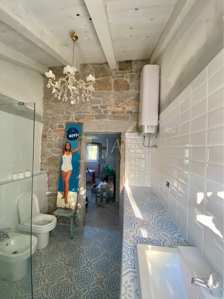 Hiša Draguć, Cerovlje, 230m2