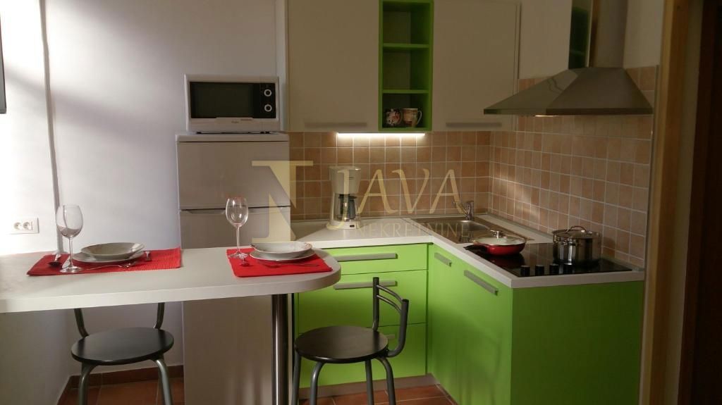 Stanovanje Školjić, Rijeka, 19m2