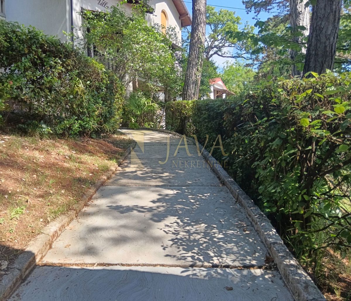 Stanovanje Opatija - Centar, Opatija, 145m2