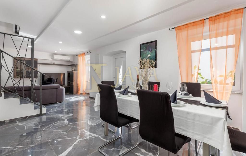 Hiša Jurdani, Matulji, 280m2