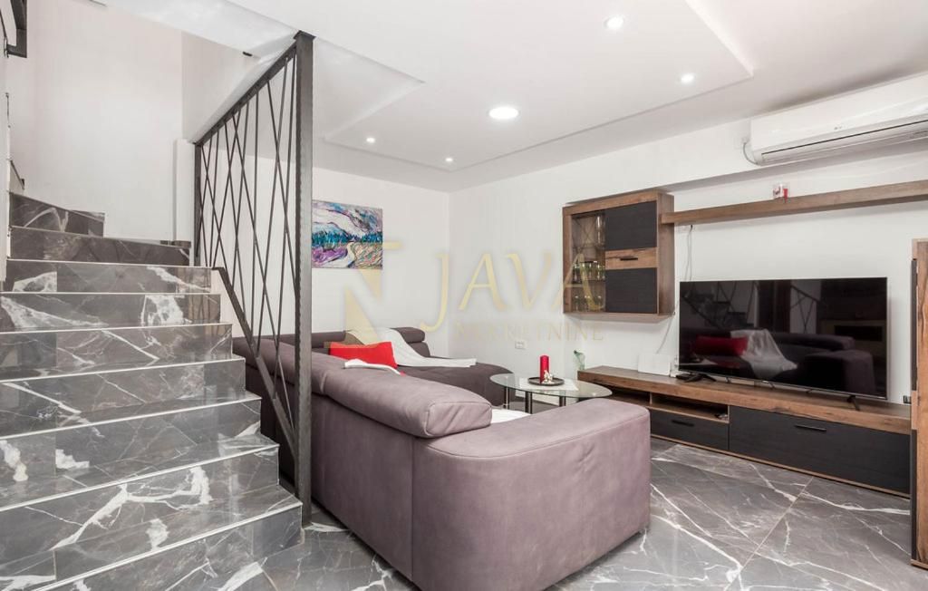 Hiša Jurdani, Matulji, 280m2