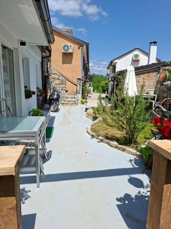 Hiša Jurdani, Matulji, 280m2