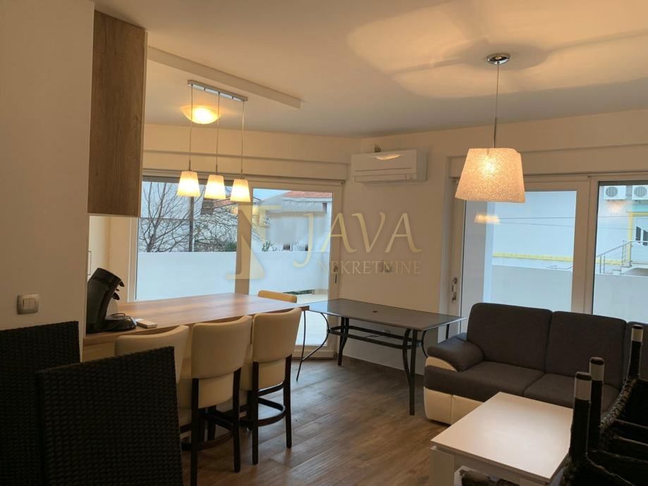 Stanovanje Dramalj, Crikvenica, 58m2