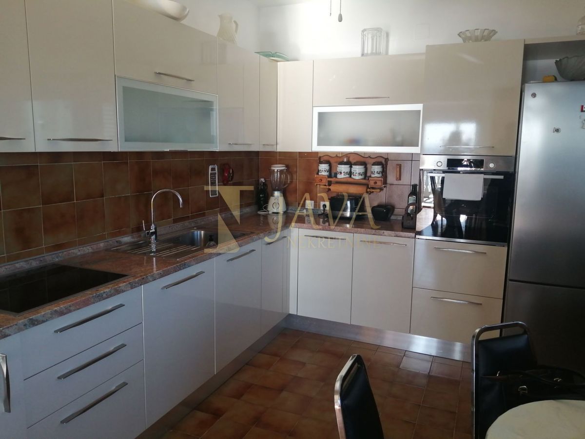 Hiša Dramalj, Crikvenica, 300m2