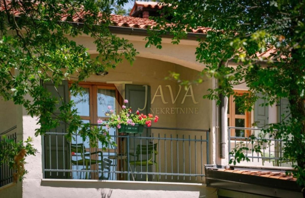 Poslovni prostor Žbandaj, Poreč, 650m2