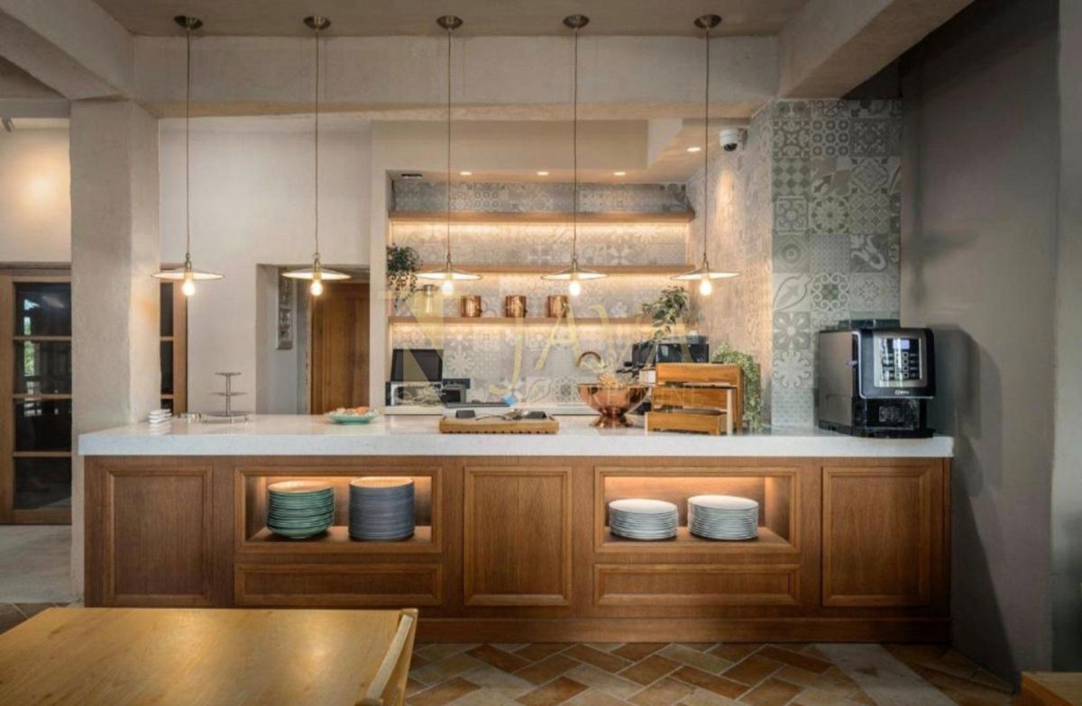 Poslovni prostor Žbandaj, Poreč, 650m2