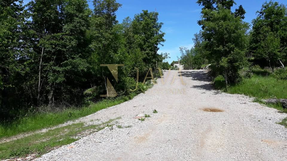 Zemljišče Breza, Klana, 550m2