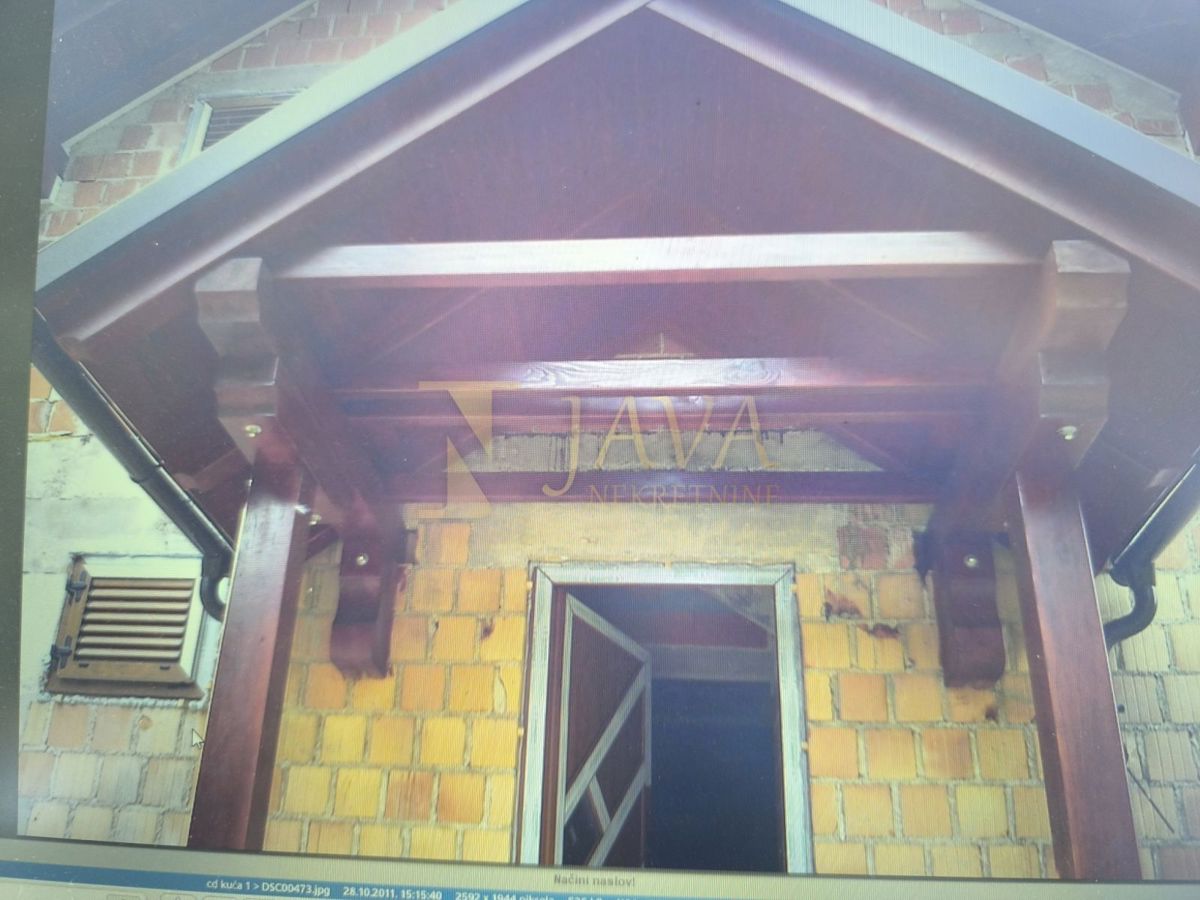 Hiša Crni Lug, Delnice, 186m2