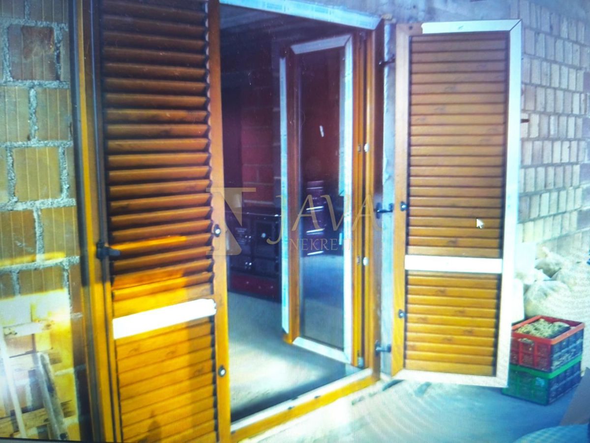 Hiša Crni Lug, Delnice, 186m2