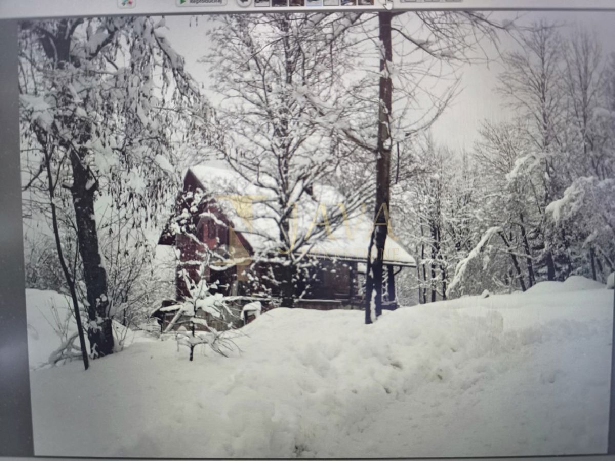 Hiša Crni Lug, Delnice, 186m2