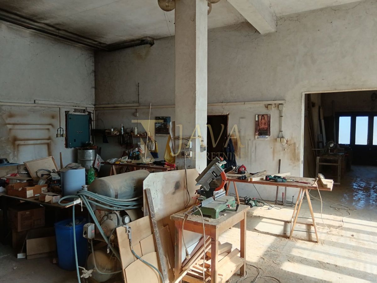 Hiša Matulji, 490m2