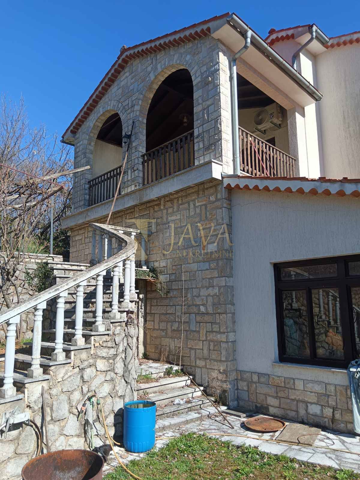 Hiša Matulji, 490m2