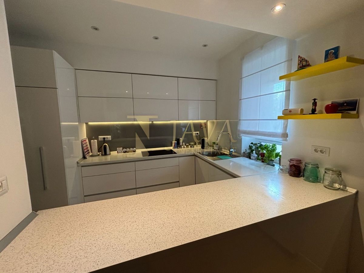 Stanovanje Donja Vežica, Rijeka, 183,44m2