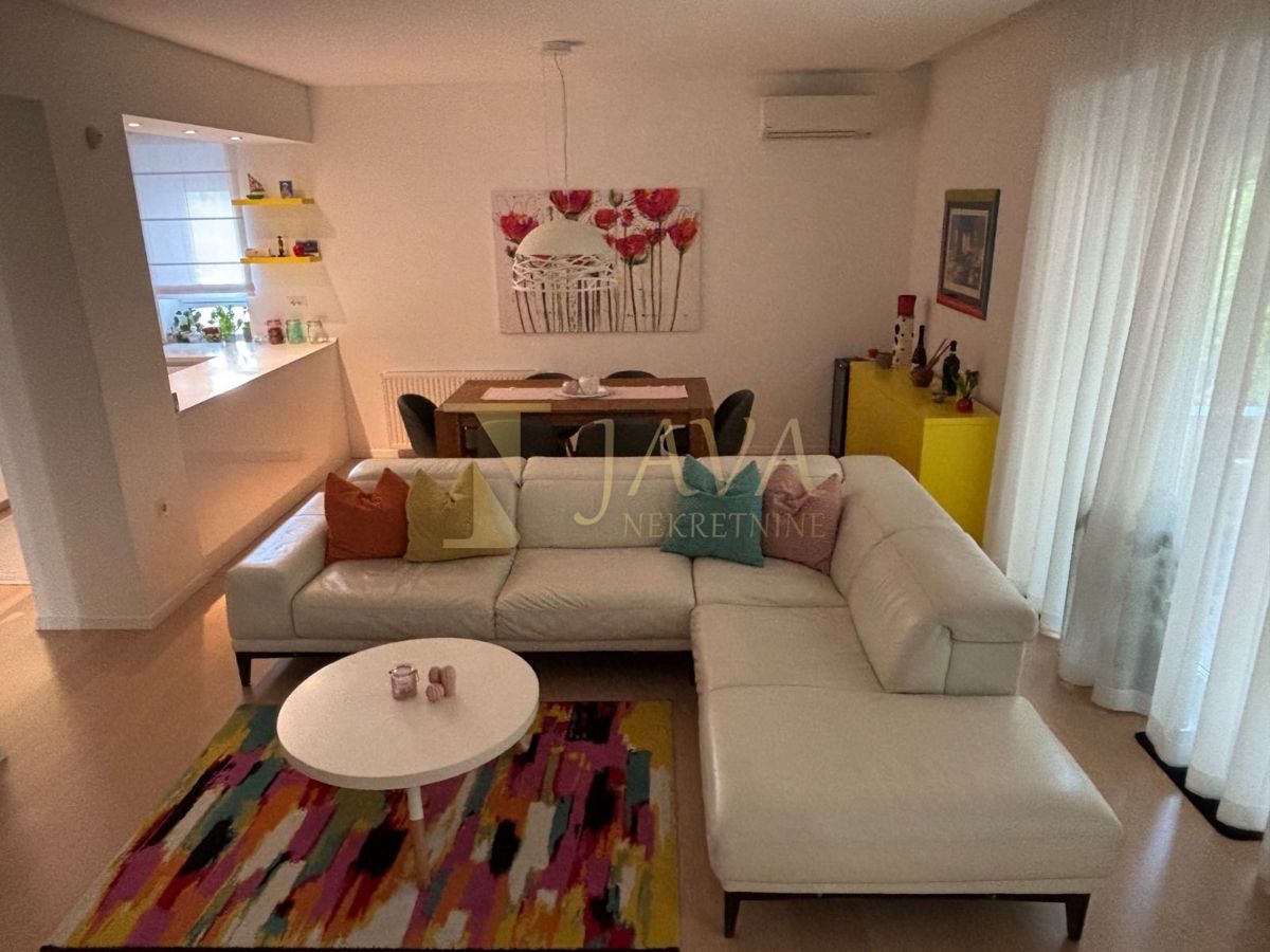 Stanovanje Donja Vežica, Rijeka, 183,44m2