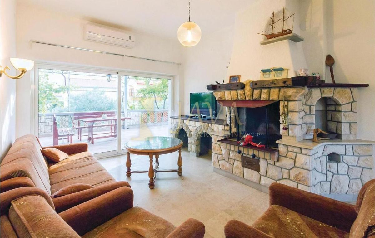 Stanovanje Barbat na Rabu, Rab, 75m2