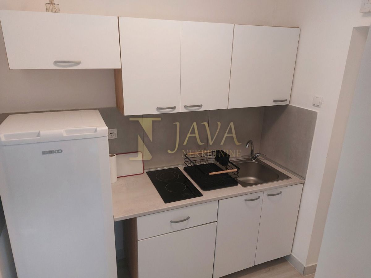 Stanovanje Kraljevica, 28m2