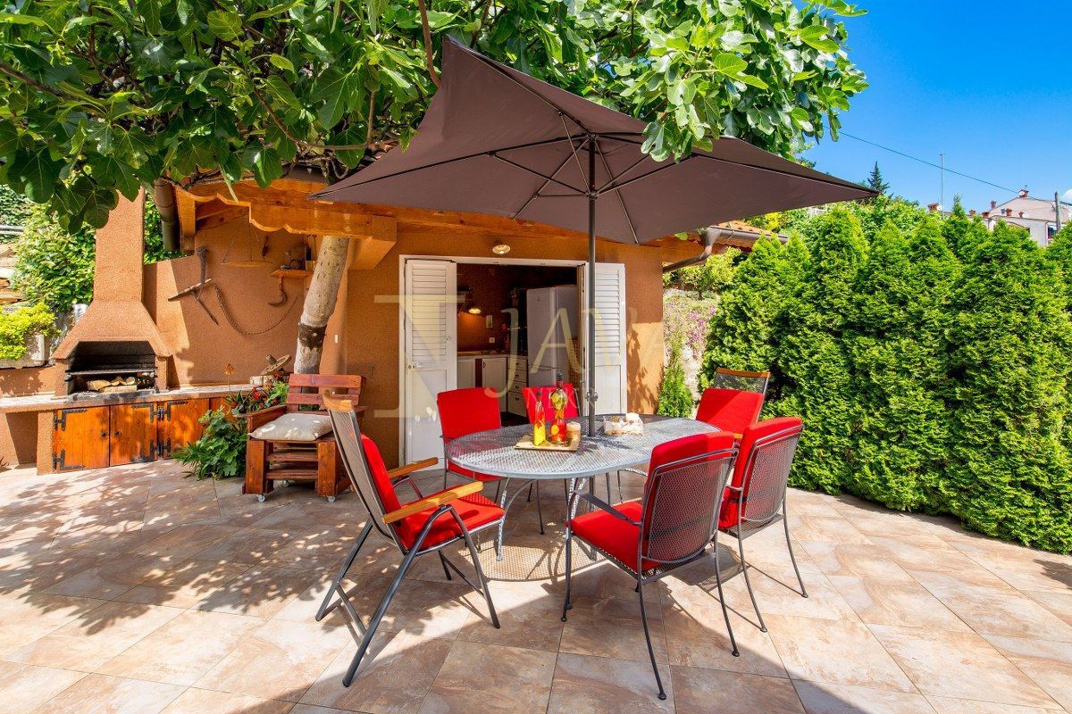 Stanovanje Opatija - Centar, Opatija, 222m2