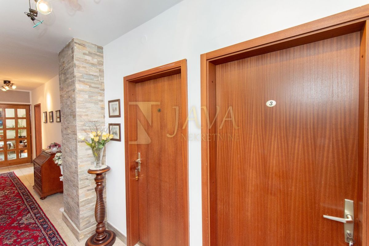 Hiša Selce, Crikvenica, 431,04m2