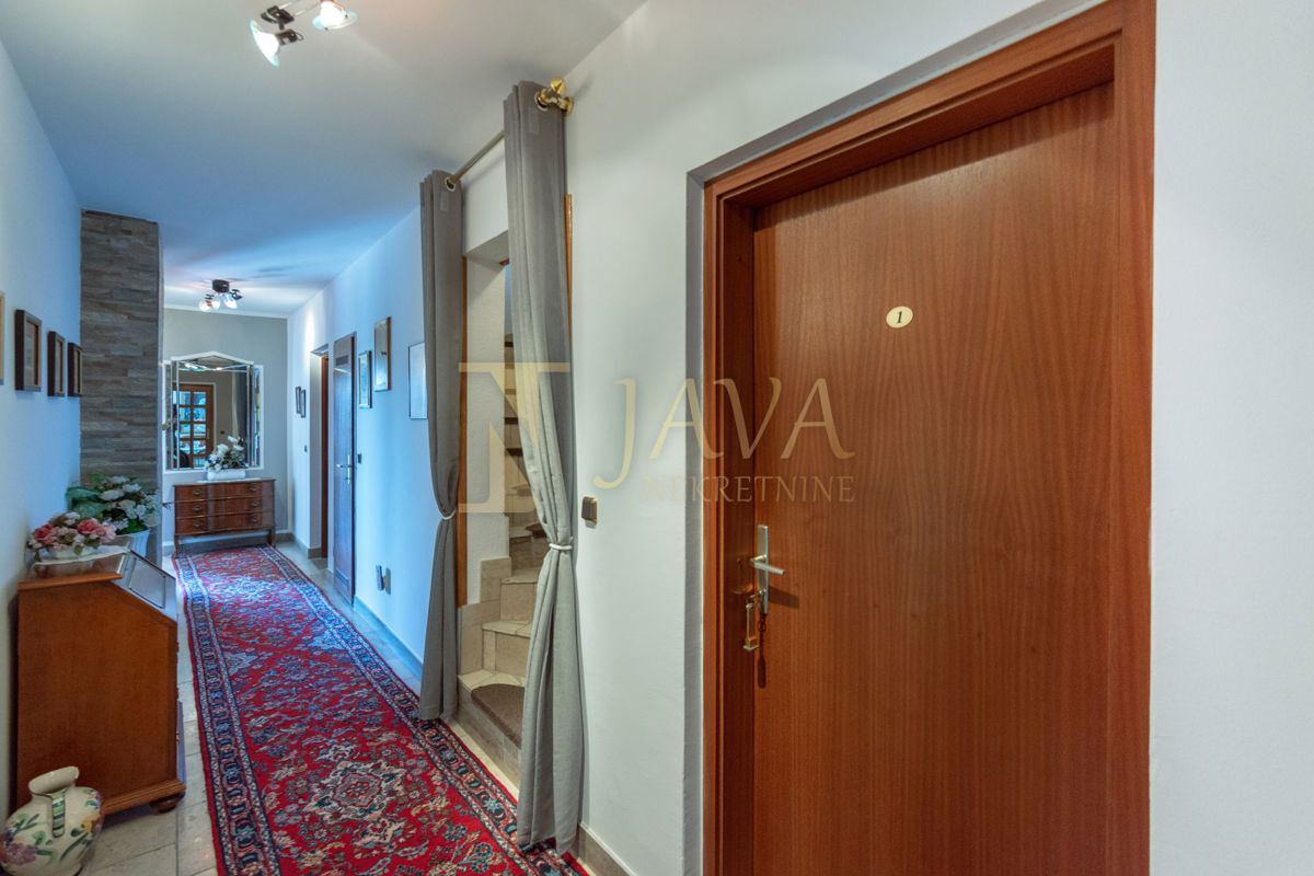 Hiša Selce, Crikvenica, 431,04m2