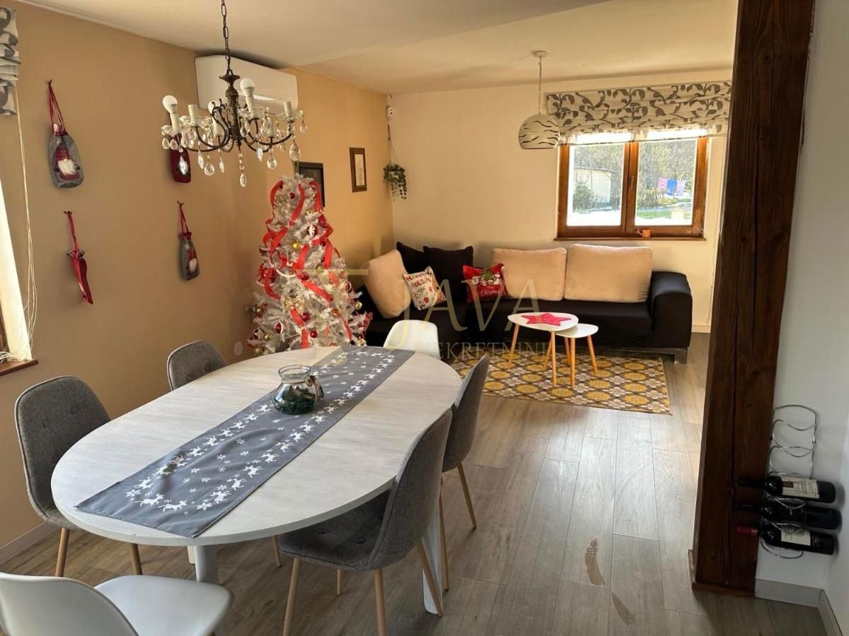 Hiša Komlenići, Vrbovsko, 130m2