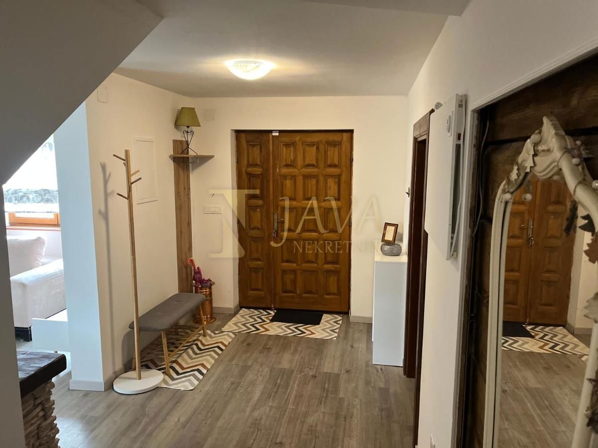 Hiša Komlenići, Vrbovsko, 130m2