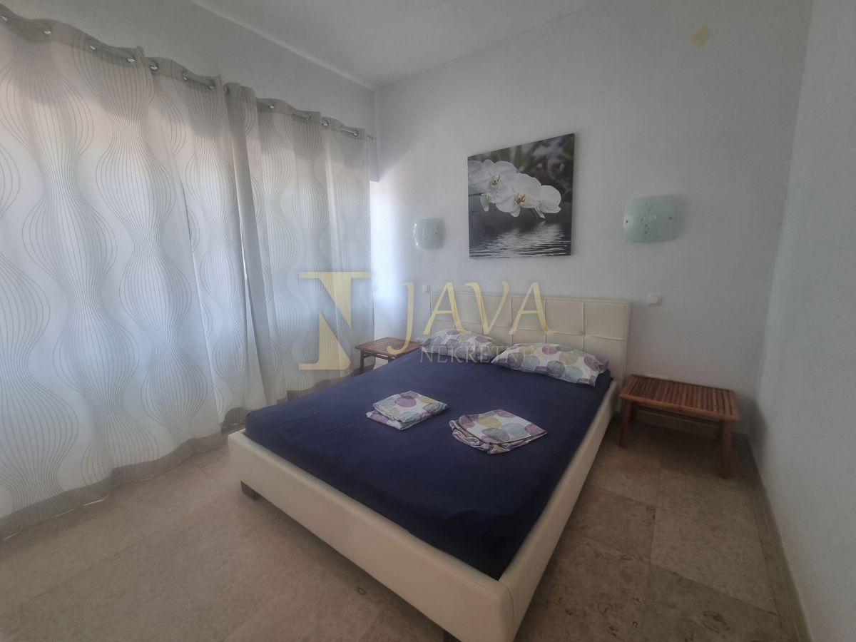 Stanovanje Barbat na Rabu, Rab, 75m2