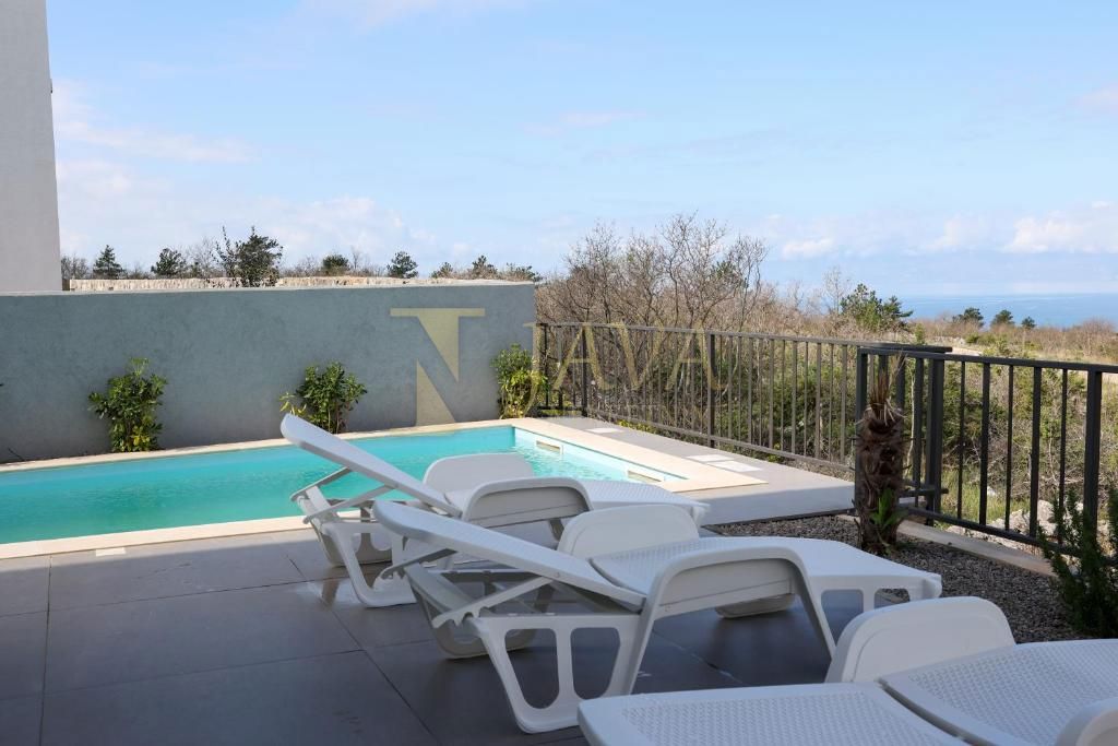 Hiša Šmrika, Kraljevica, 155m2