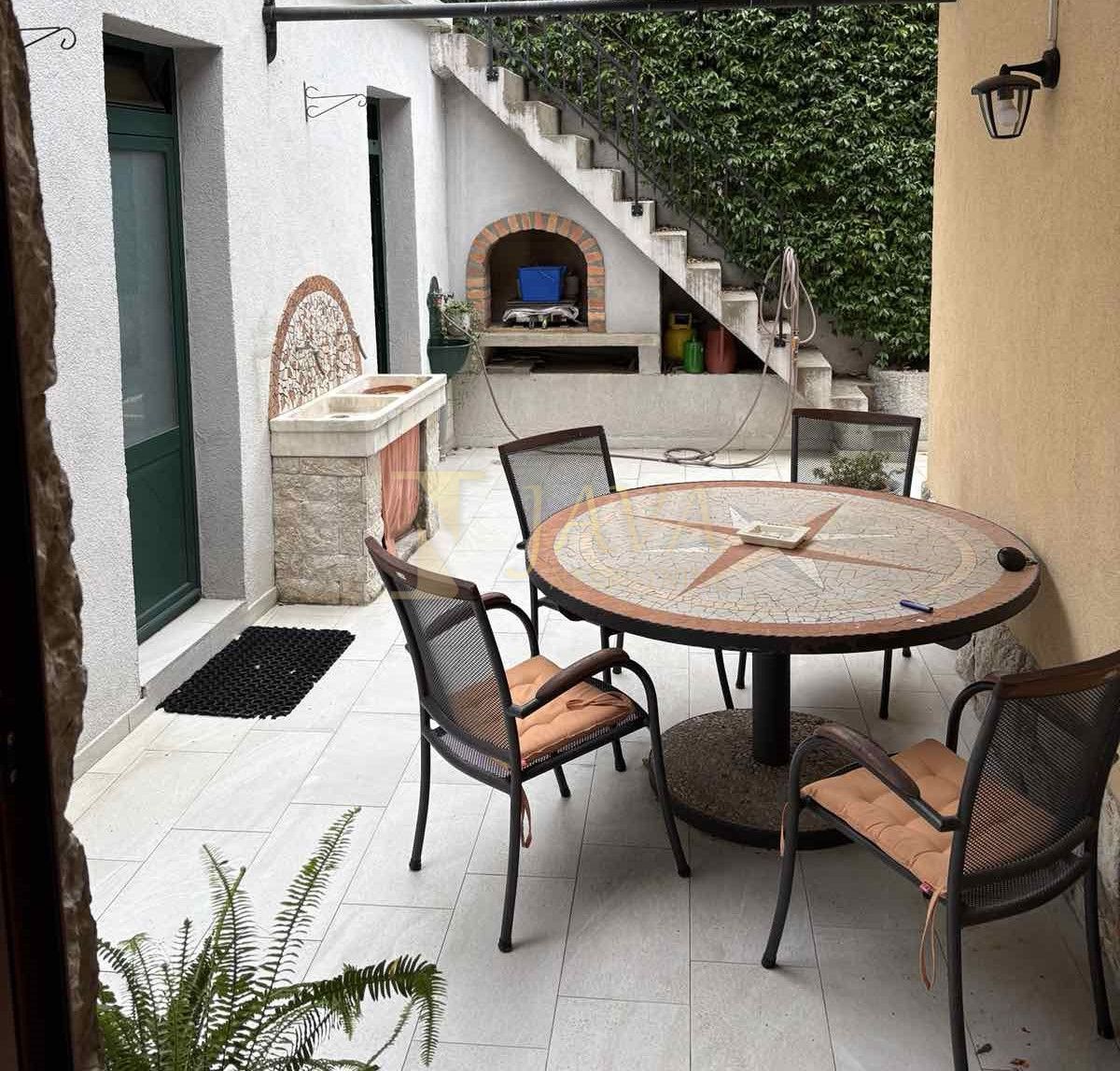 Stanovanje Pećine, Rijeka, 107,22m2