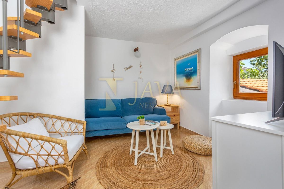 Hiša Risika, Vrbnik, 205m2