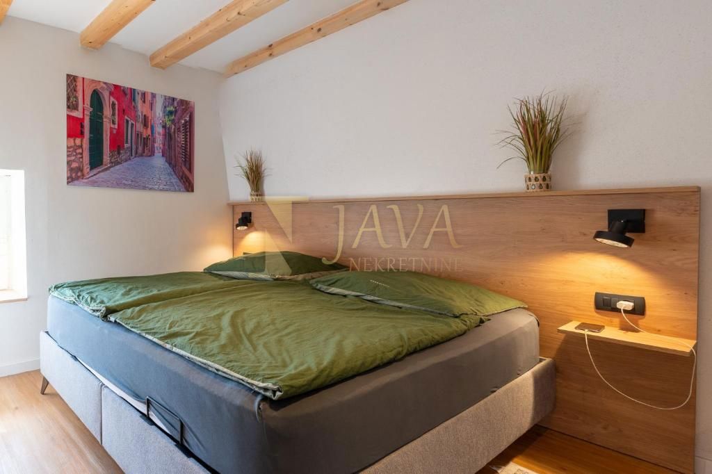 Hiša Valkarin, Poreč, 150m2
