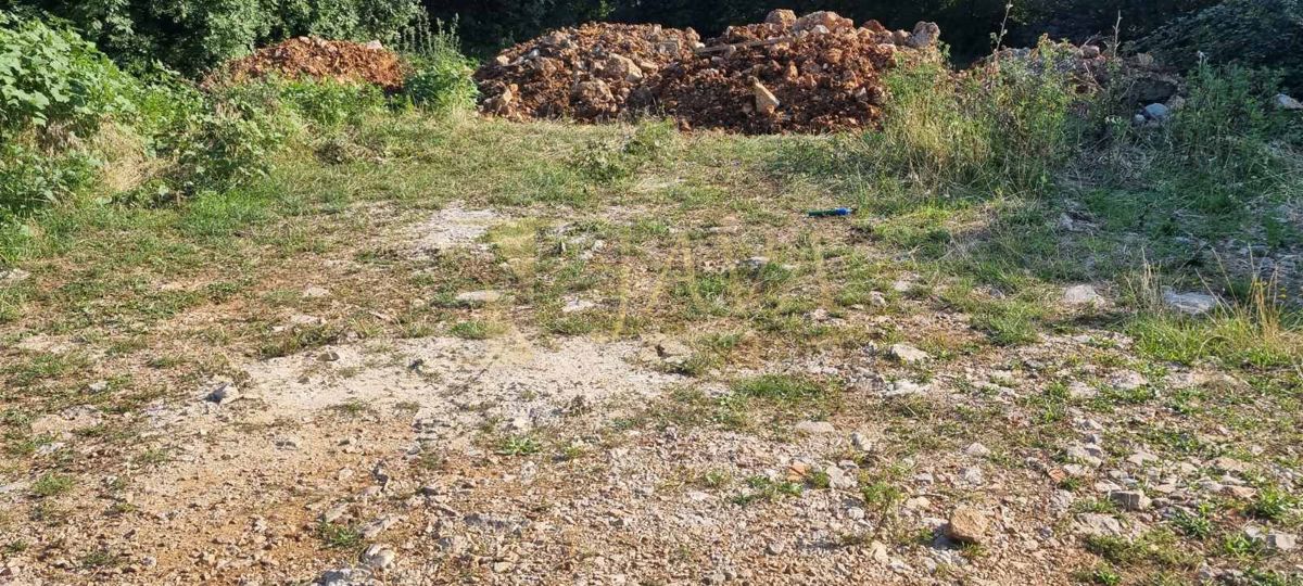 Grobnik, Čavle, 3.504m2