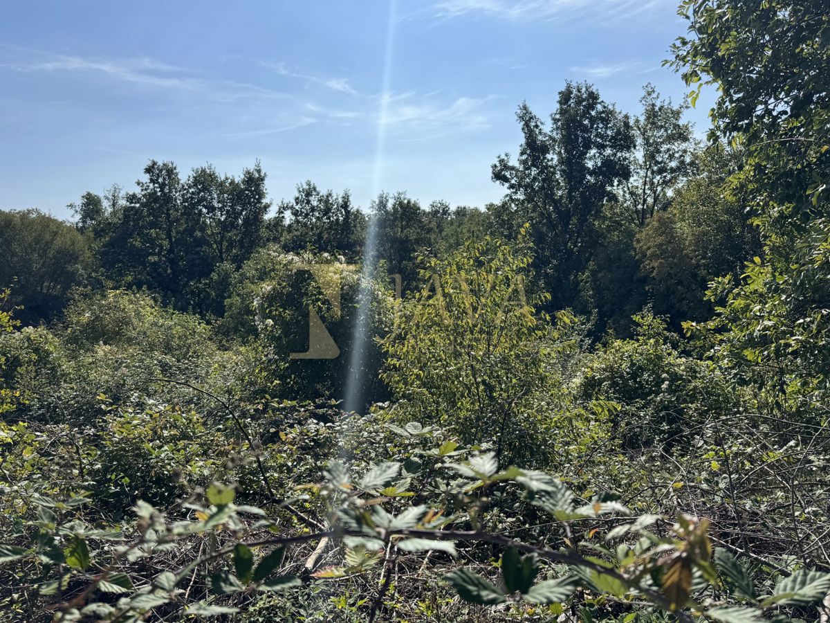 Zemljišče Sroki, Viškovo, 1.007m2