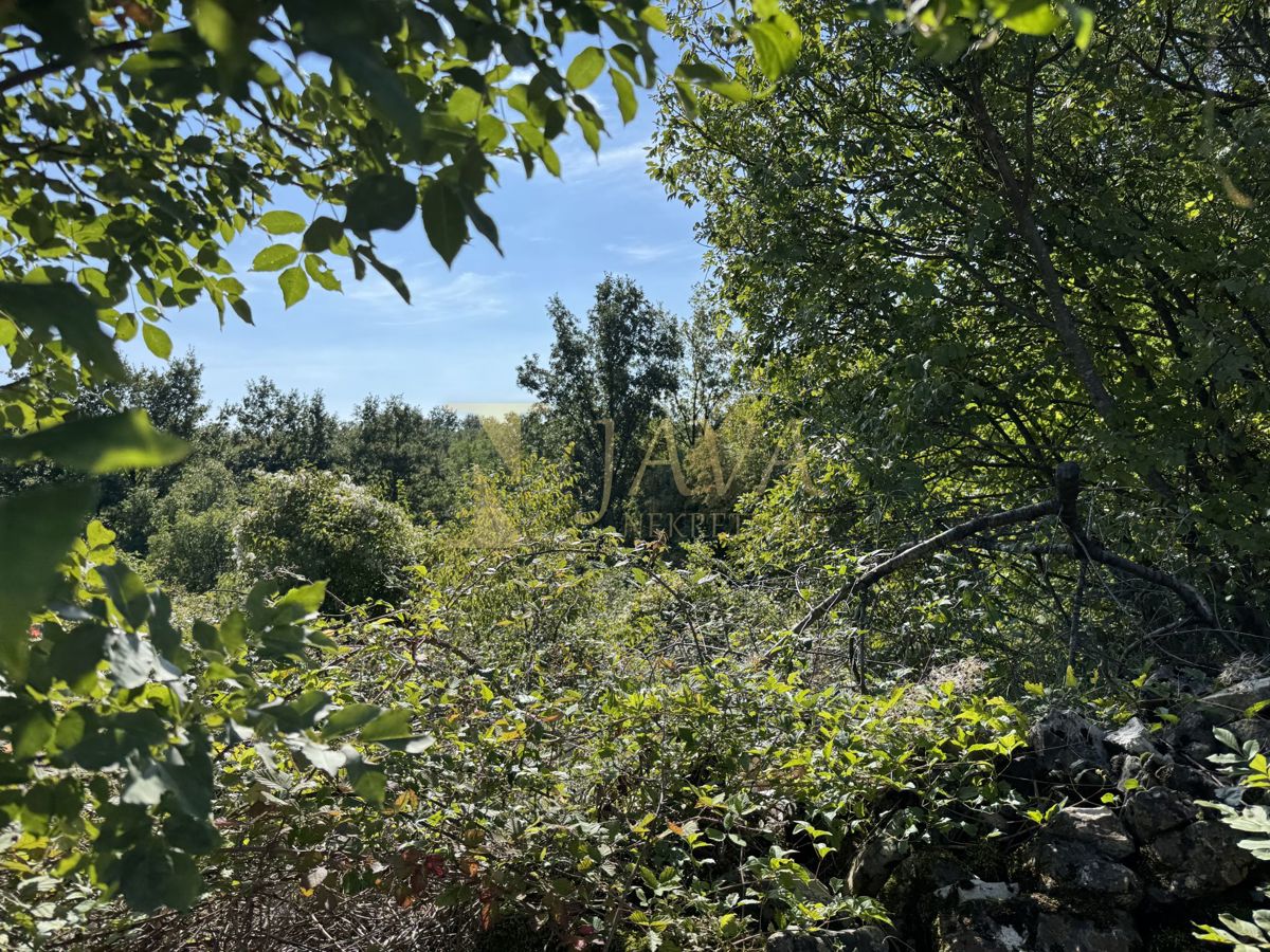 Zemljišče Sroki, Viškovo, 1.007m2