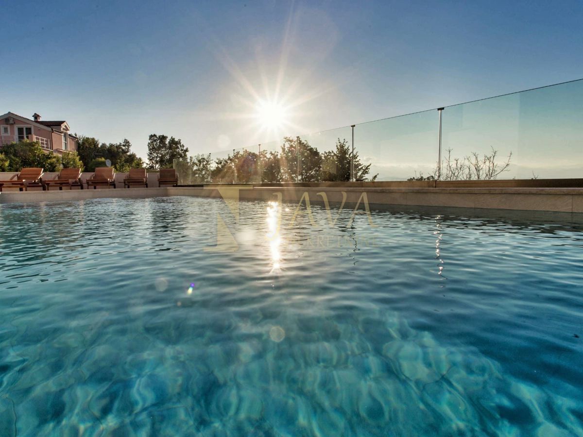 Hiša Bregi, Matulji, 300m2