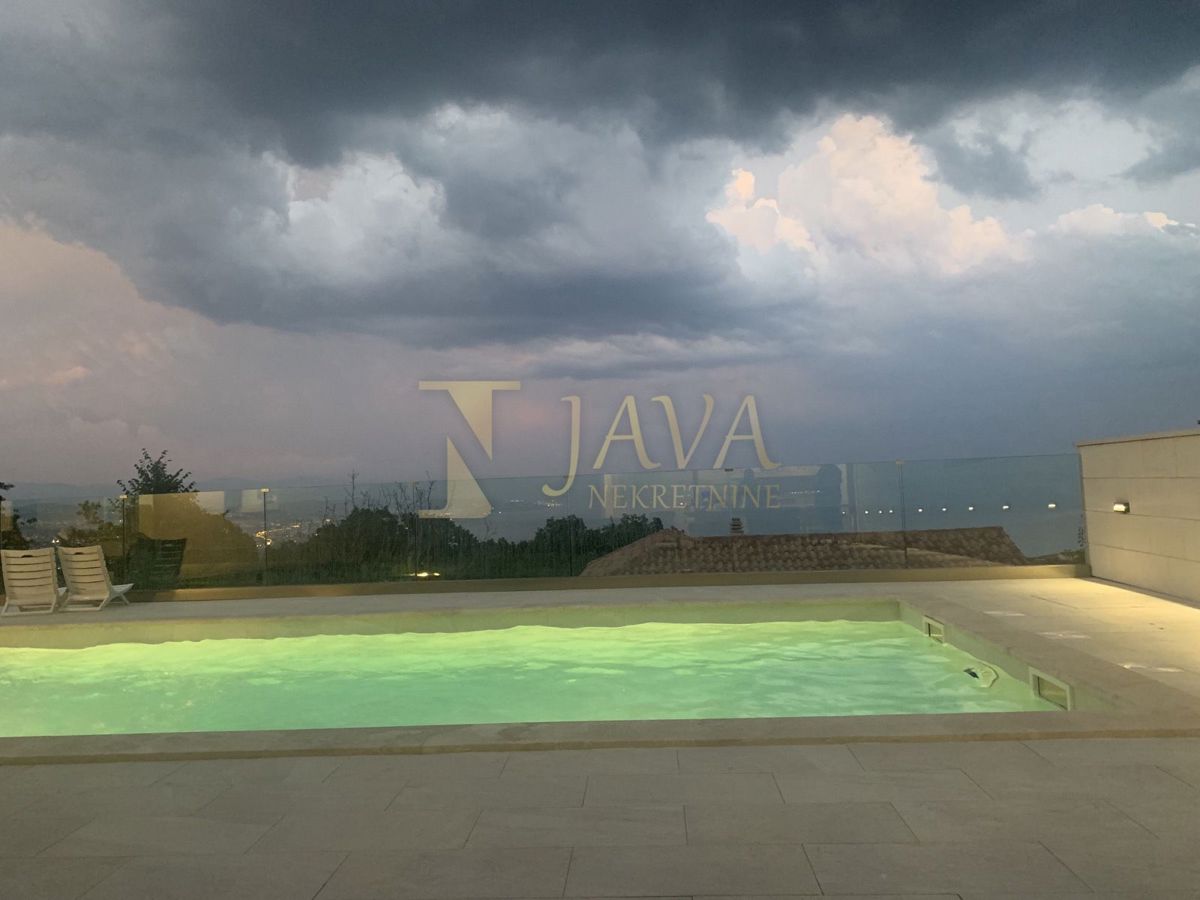 Hiša Bregi, Matulji, 300m2