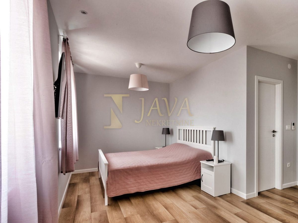 Hiša Bregi, Matulji, 300m2