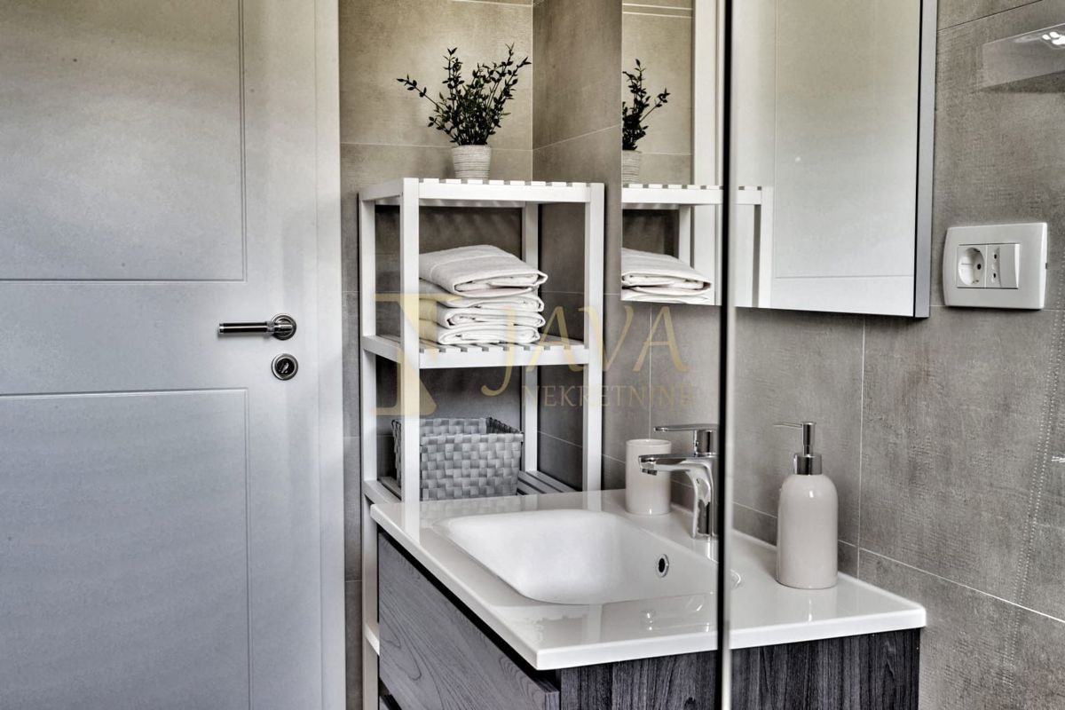 Hiša Bregi, Matulji, 300m2