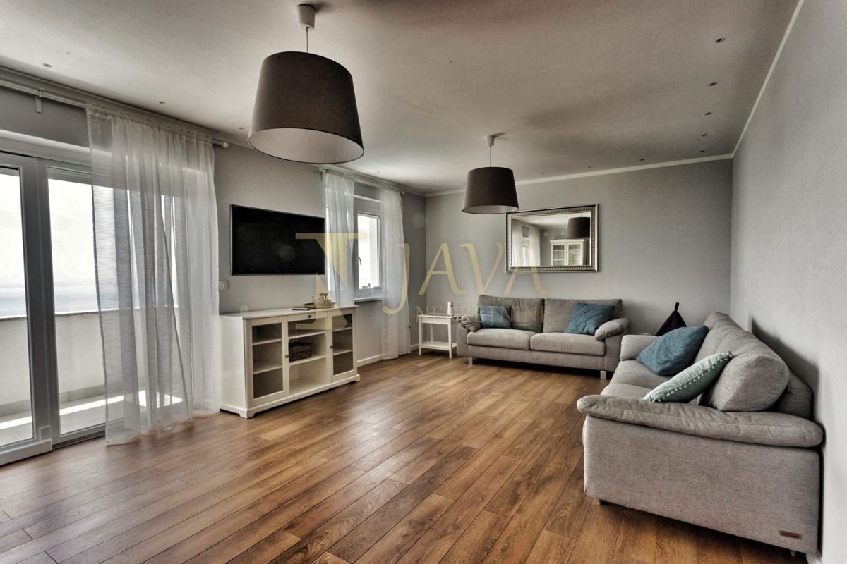 Hiša Bregi, Matulji, 300m2