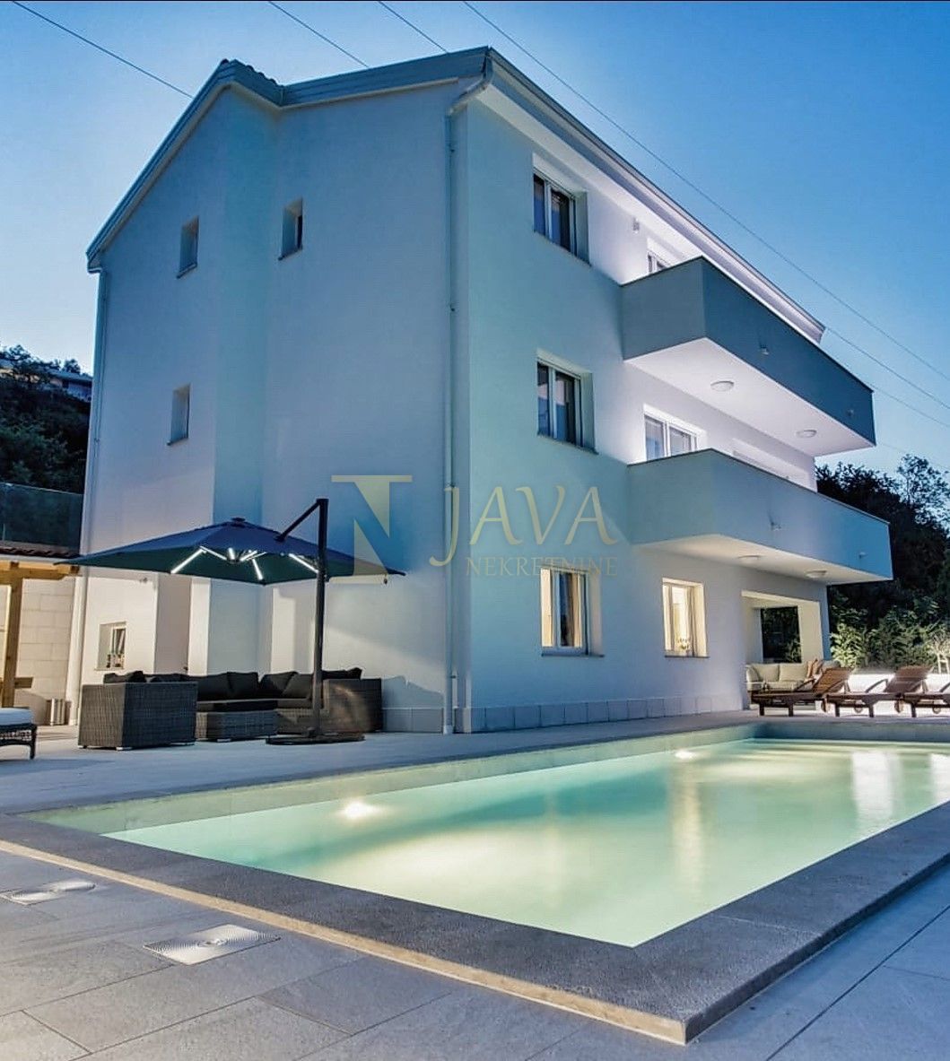 Hiša Bregi, Matulji, 300m2