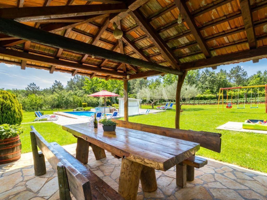 Hiša Karojba, 208m2