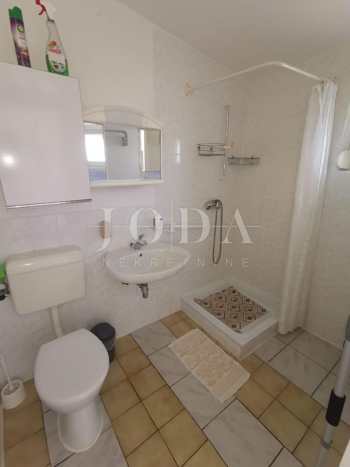 Hiša Stinica, Senj, 100m2