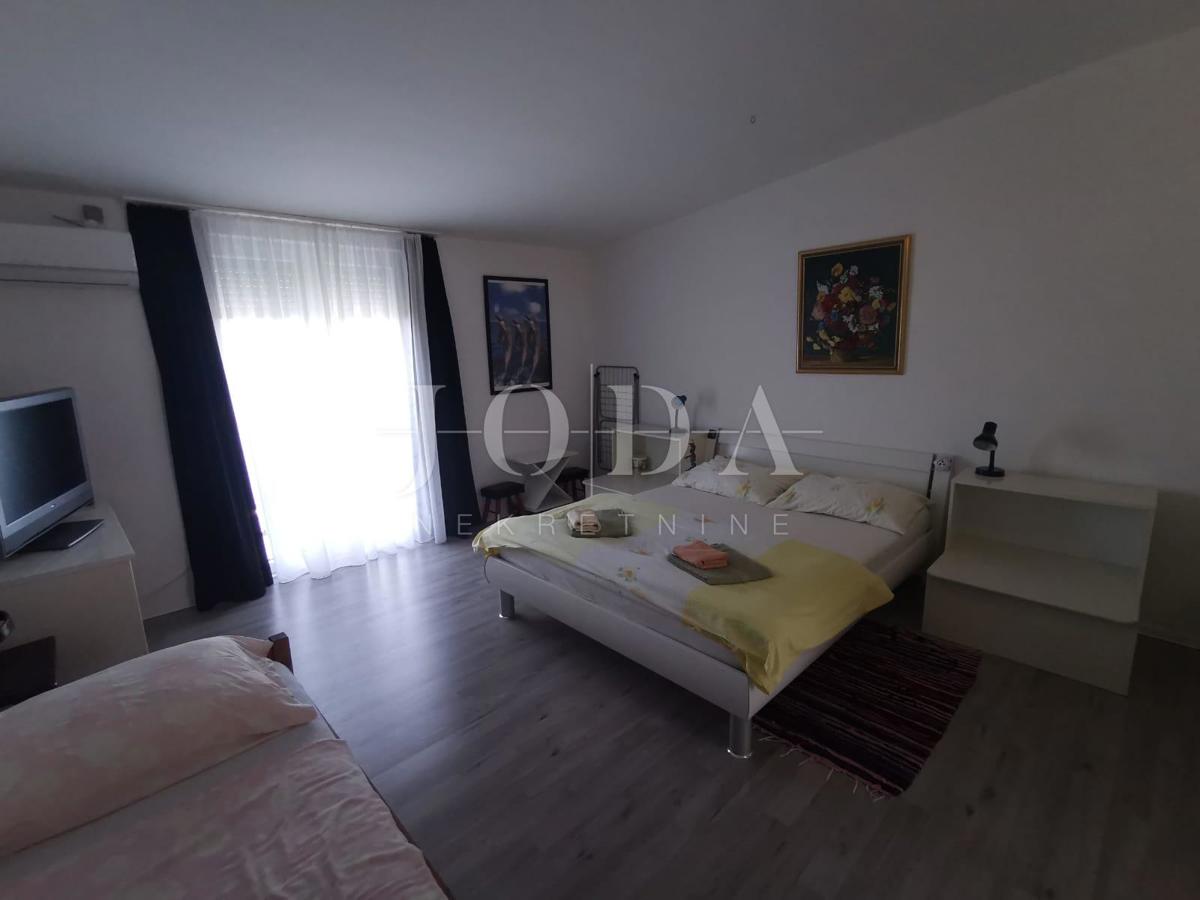 Hiša Stinica, Senj, 100m2