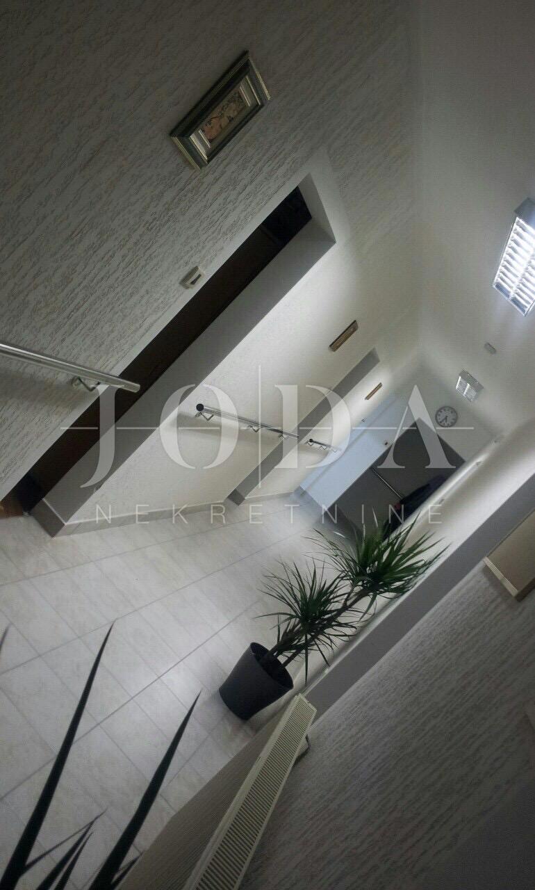 Hiša Drivenik, Vinodolska Općina, 100m2