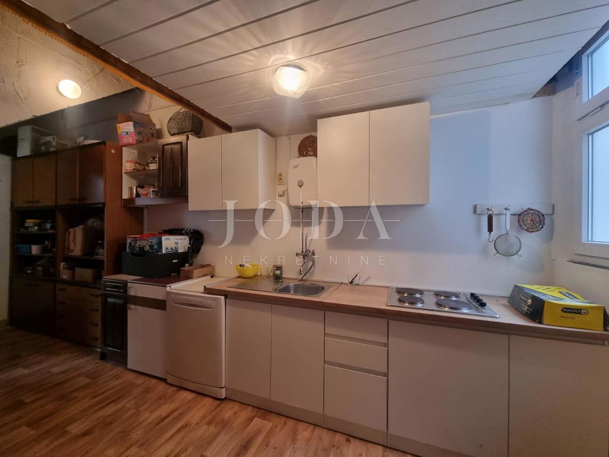 Hiša Novi Vinodolski, 250m2