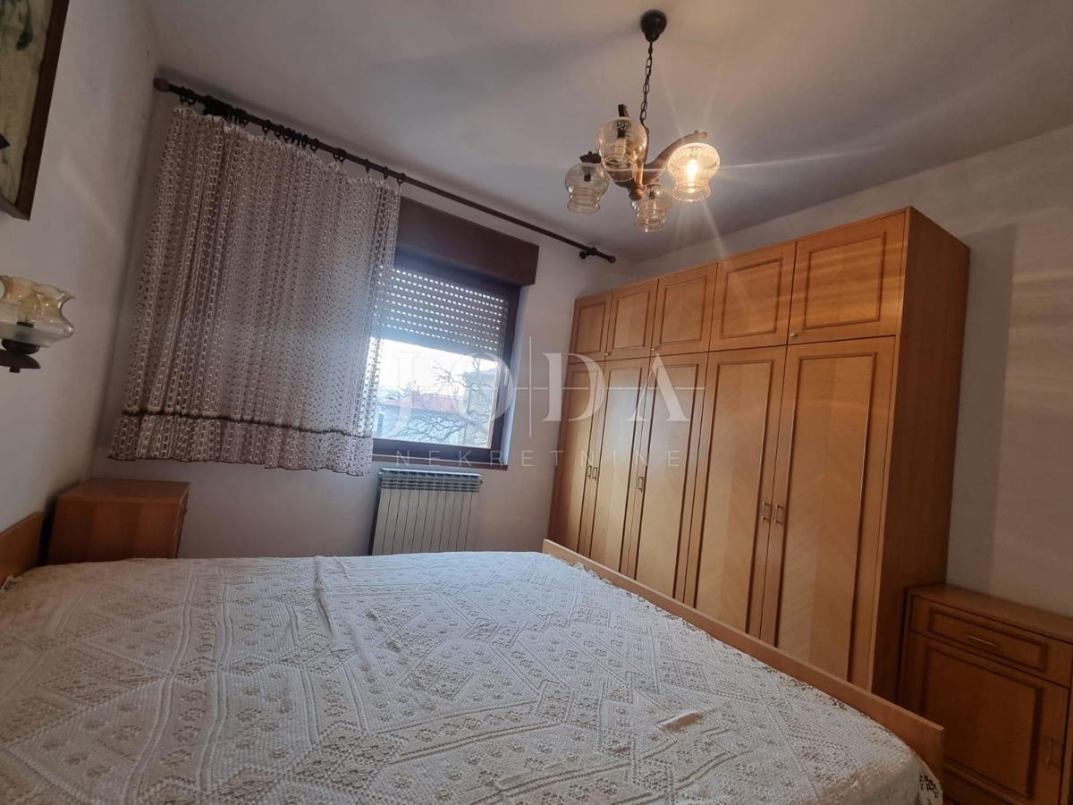 Hiša Novi Vinodolski, 250m2